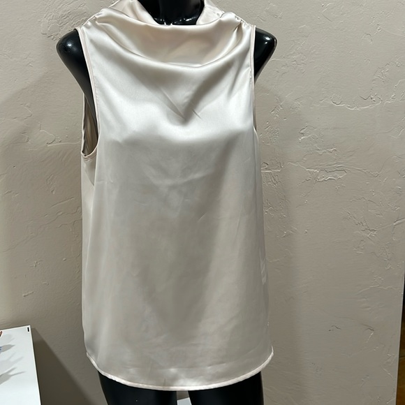 Rachel Zoe cream satin sleeveless gathered collar size woman’s small blouse - Picture 3 of 7
